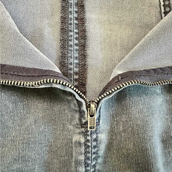 Free People Jean Mini Skirt Sz 4 - Picture 10 of 17